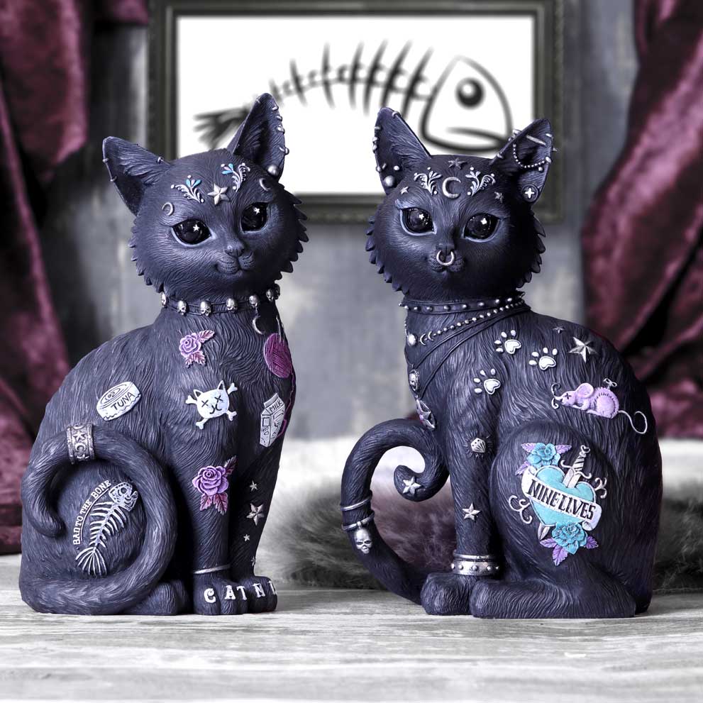 Nine Lives 22cm
