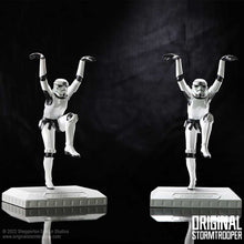 Load image into Gallery viewer, Stormtrooper Crane Kick 20.5cm