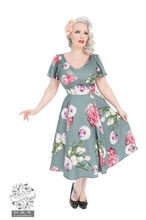 Load image into Gallery viewer, Hearts & Roses Lamour Swing Dress