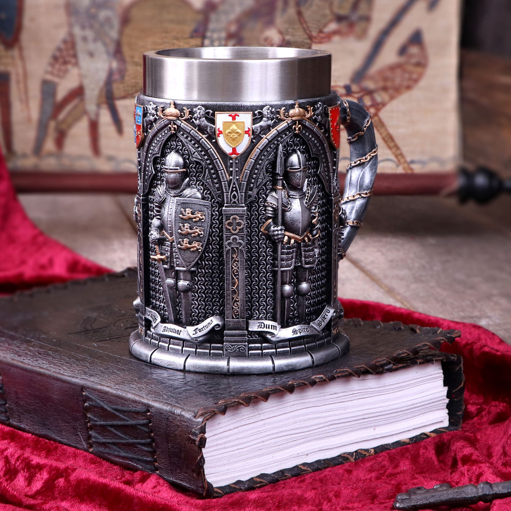 Medieval knight collectible Vow tankard
