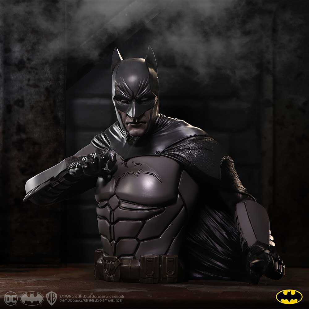 DC Comics Batman cape display ornament
