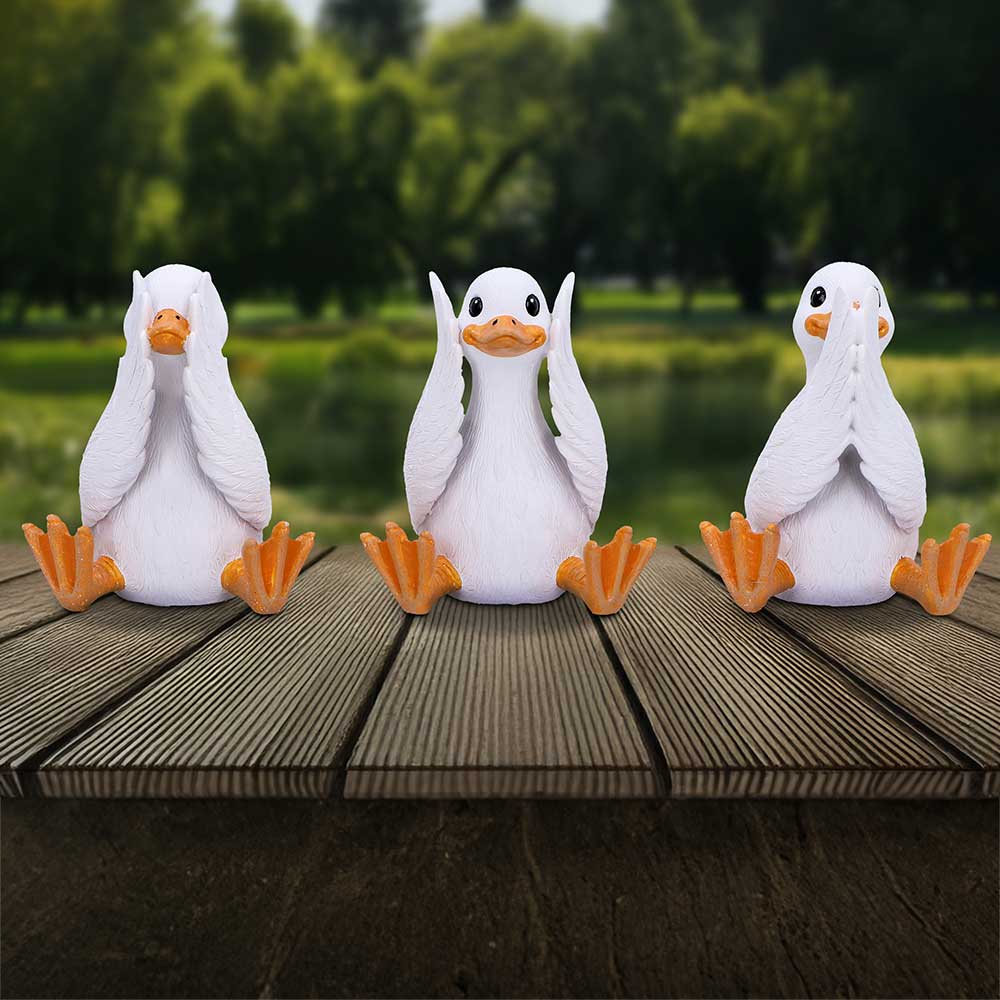 Three Wise Geese