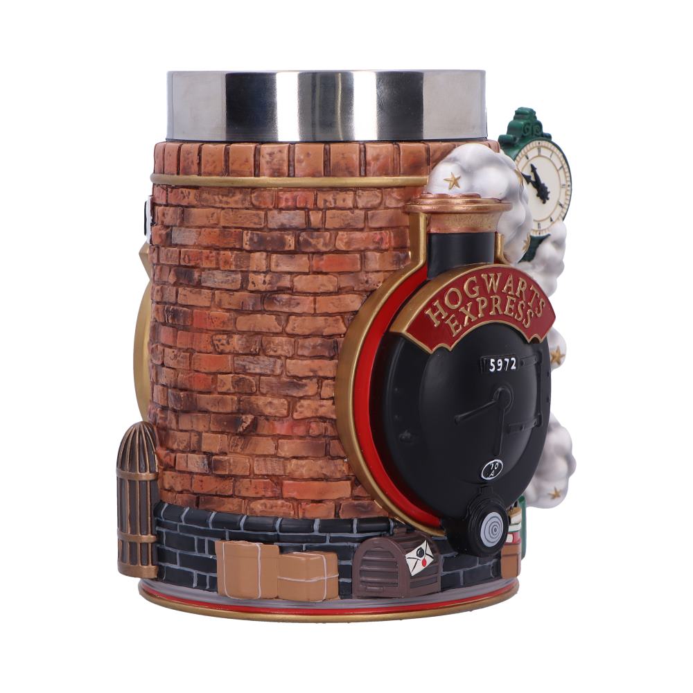 Hogwarts Express tankard with brick design and 'Hogwarts Express' emblem