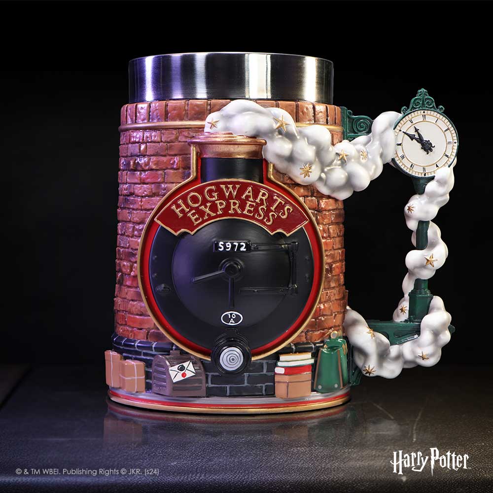 Official Harry Potter Platform 9¾ Collectible Tankard 16cm on display
