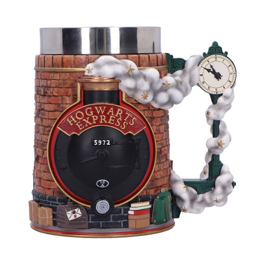 Official Harry Potter Platform 9¾ Collectible Tankard 16cm featuring the Hogwarts Express, Platform 9¾, decorative station clock handle, and a removable stainless steel insert with a premium hand-painted resin finish.