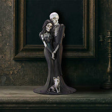 Load image into Gallery viewer, Eternal Companion 24cm
