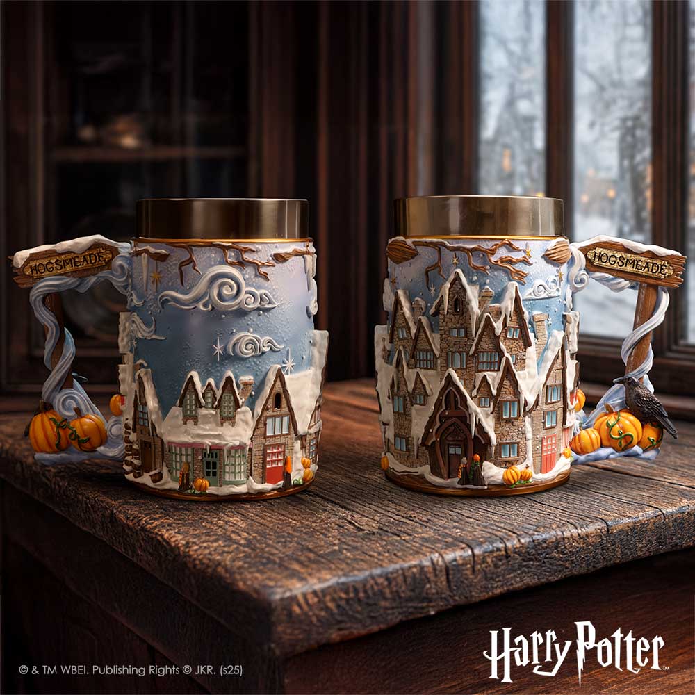 Hand-painted Harry Potter Hogsmeade tankard design
