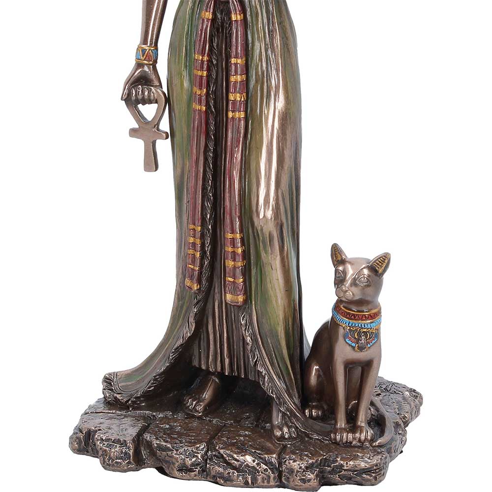 Queen Nefertari figurine with symbolic cat companion detail