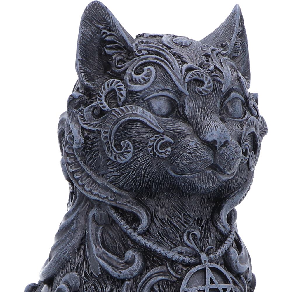 Close-up of Hexbound Familiar face and necklace detail