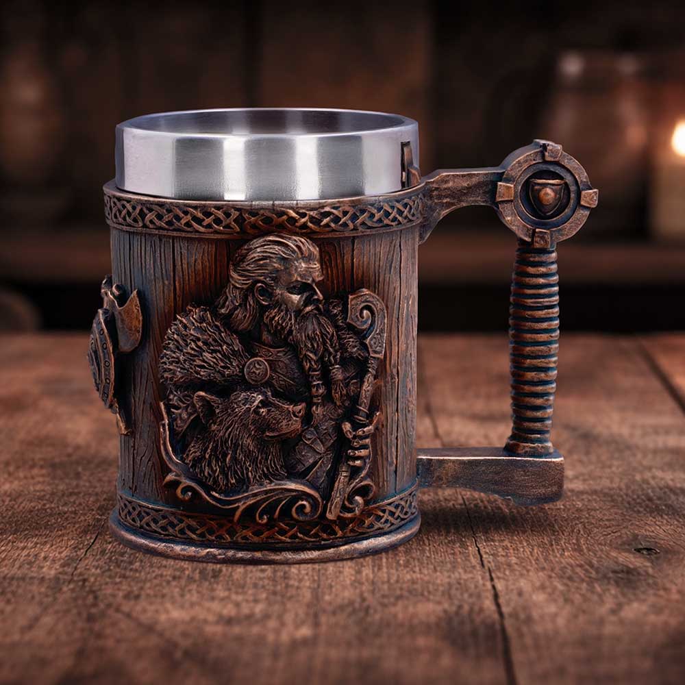 Hand-painted Viking tankard with wood-effect finish with removable stainless steel insert inside tankard