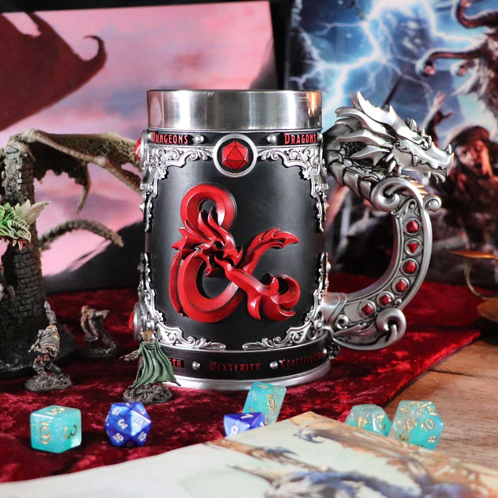 Dungeons & Dragons tankard with stainless steel insert